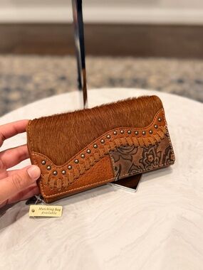 Trinity Ranch Genuine Cowhide Wallet Brown NWT